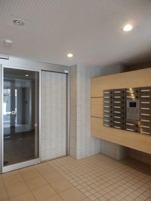 札幌市電 西線６条駅 徒歩2分 5階建 築12年
