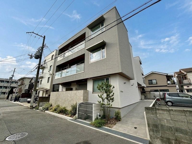 イリステージ