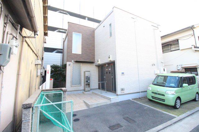 クレイノジニア