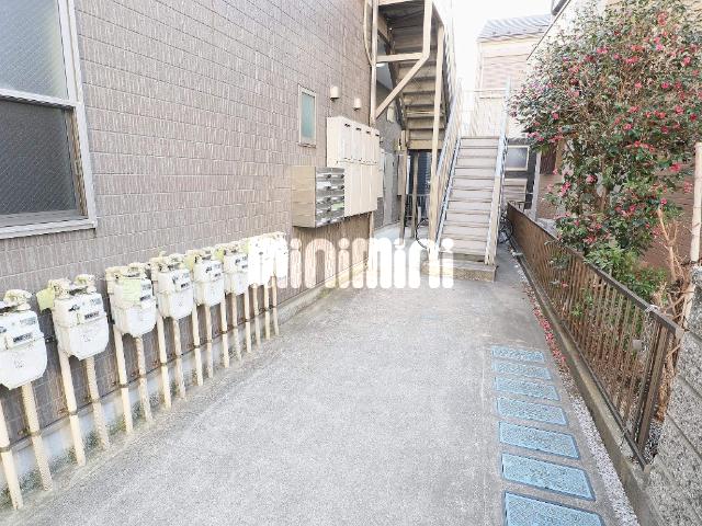 ウィンガーデン川和町C棟