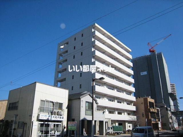 ホワイトアパートメント