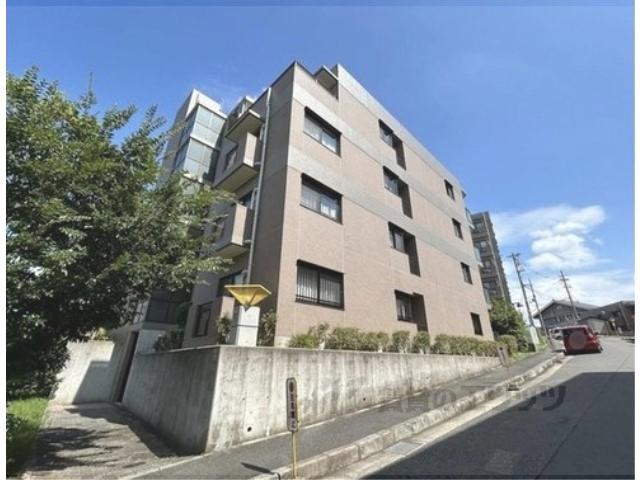 ロイヤルヒルズ富雄C棟