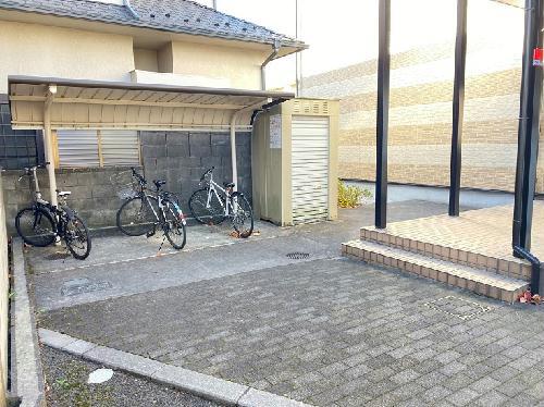 レオパレスシャルマン北越谷V