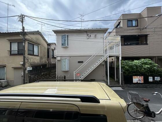 フルーレ・オギワラ