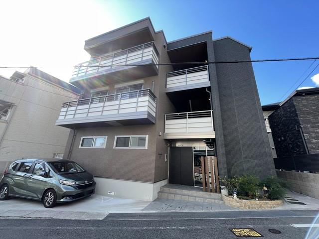 SHAMAISON ROKKO 和