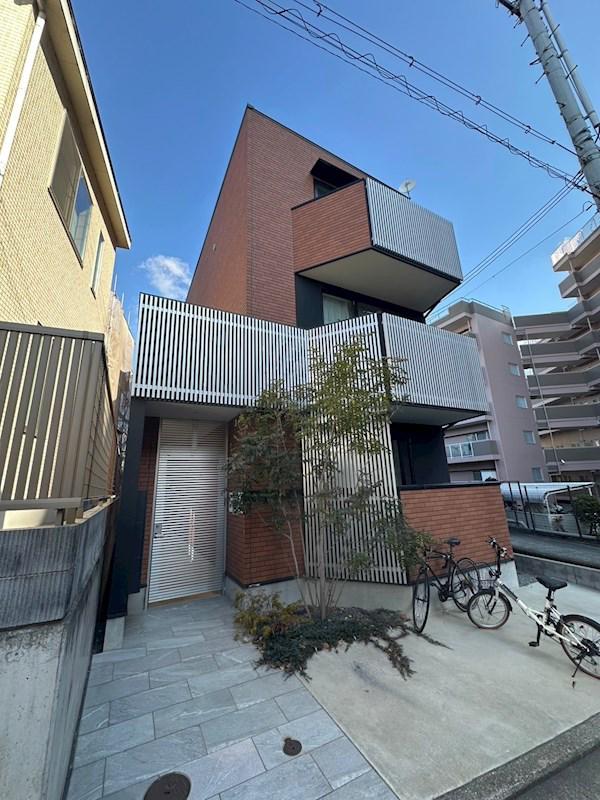 コティ大久保