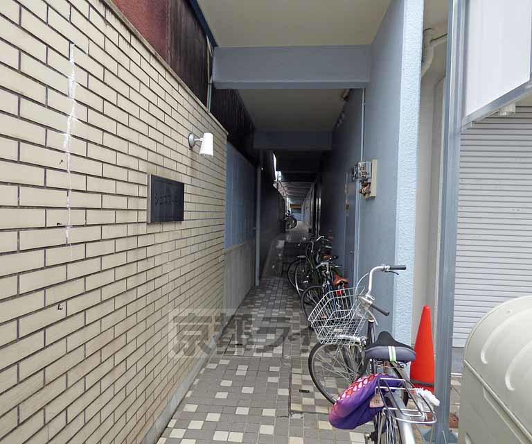 ジュネス一条