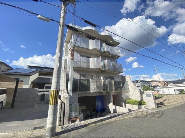 ラセットアベニュー
