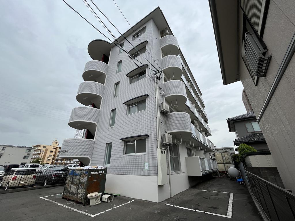 イーストハウスK