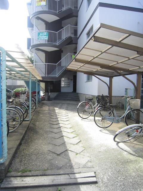 ハイツナカハラ