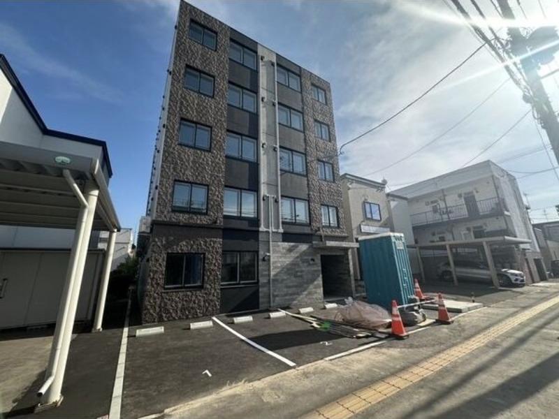 地下鉄南北線 北１８条駅 徒歩9分 5階建 築1年