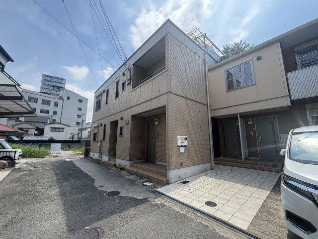 シャーメゾンY´S B棟