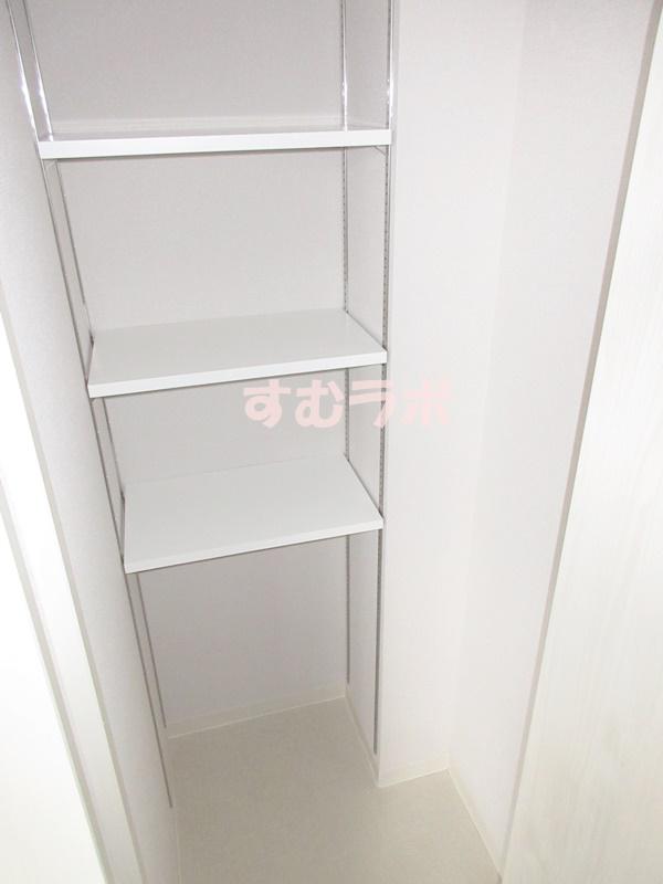 アクシス泉24