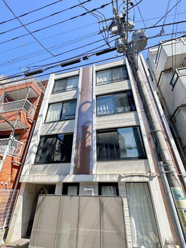 ラ・ペルラ池袋