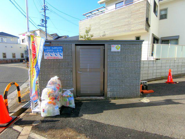 ルミエールまなびの