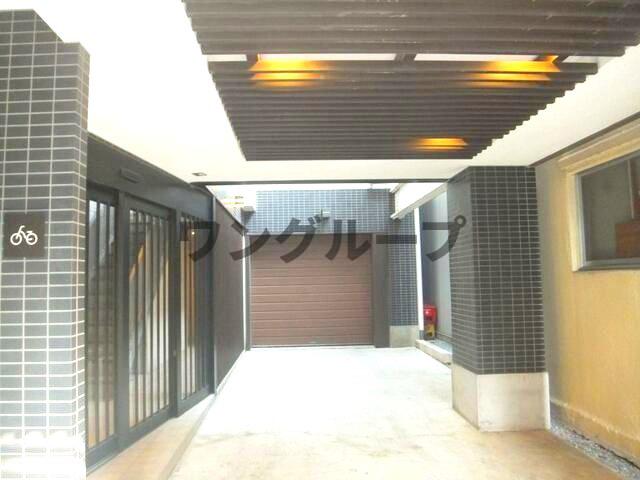 BRIGHT COURT BARRIO