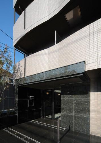 ルーブル駒沢大学参番館