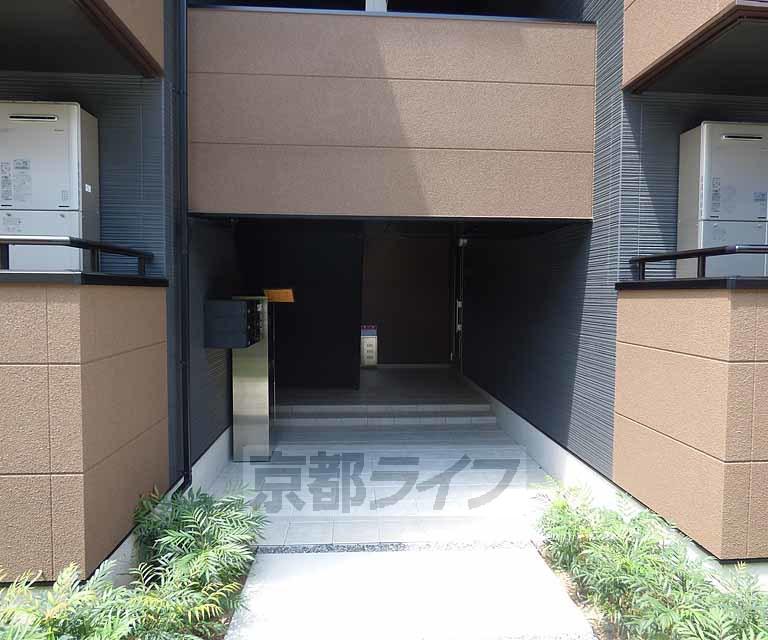 ガーデン鴨川御所東