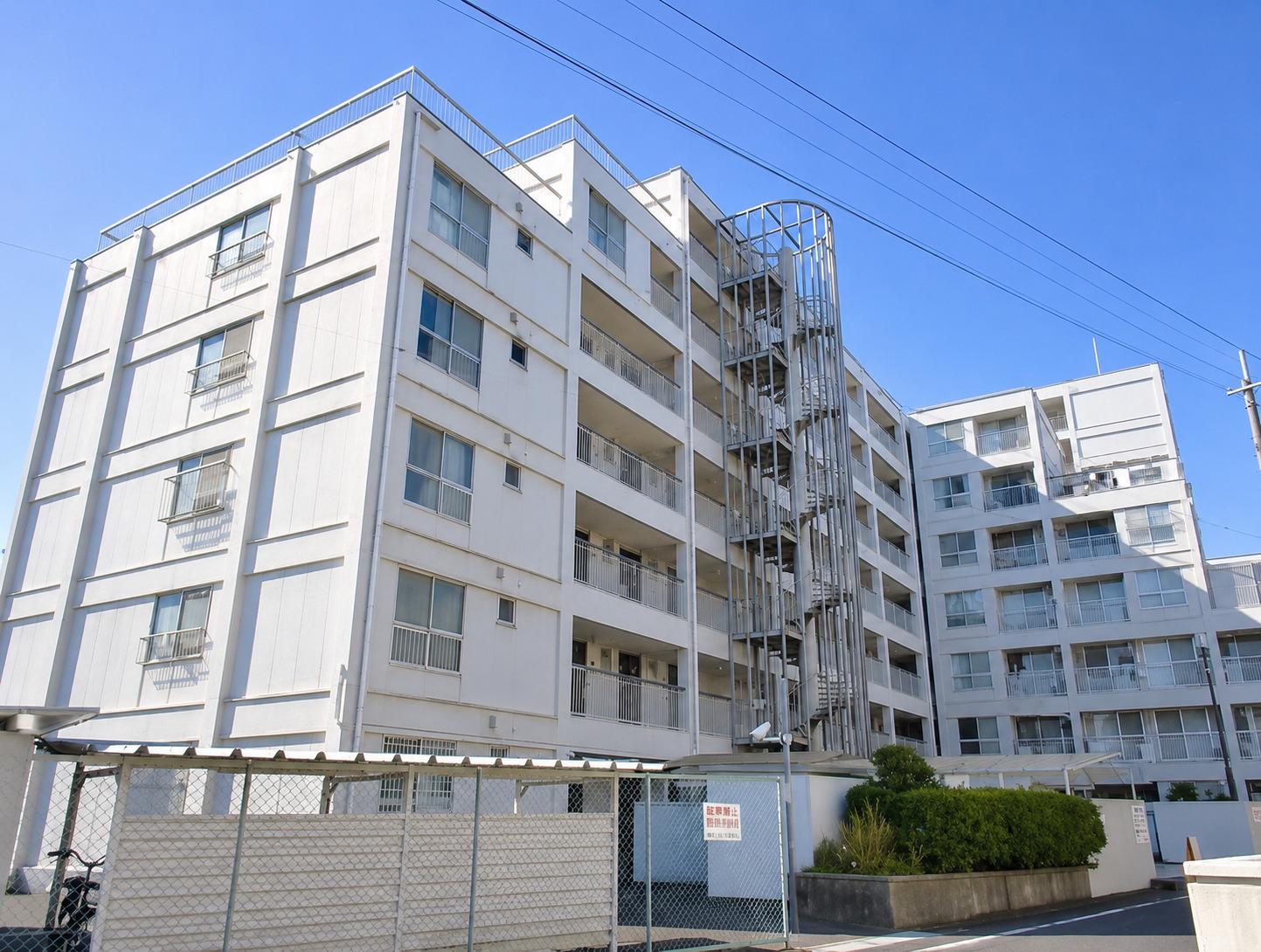 泉ヶ丘コーポラスB棟1 5階