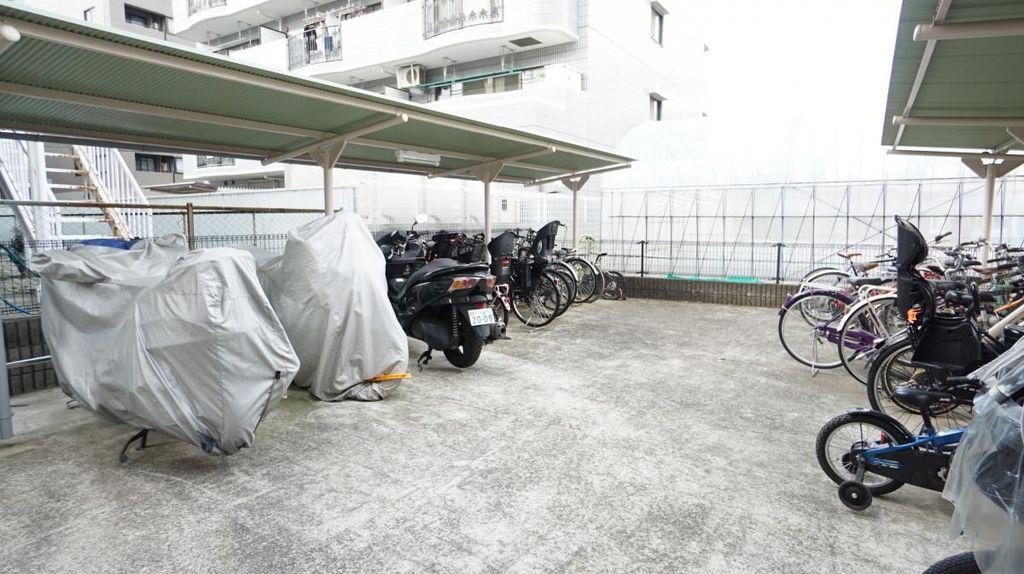 シュール梶ヶ谷
