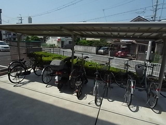 レオパレスニュー猪名寺