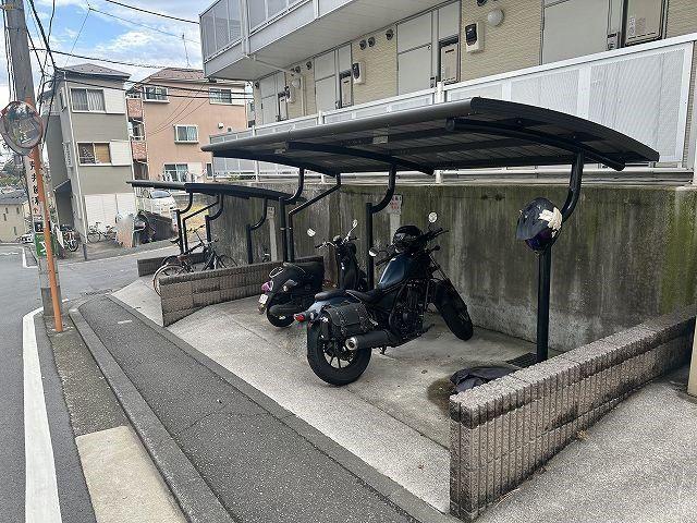 レオパレス中川II