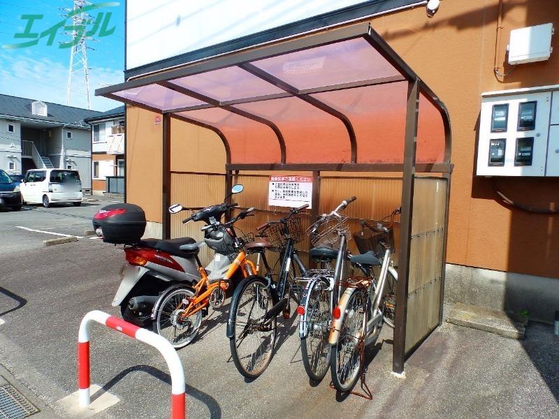 イッツエステート B棟