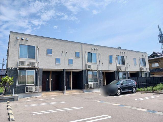 石川県能美市  築5年(1LDK/1階)