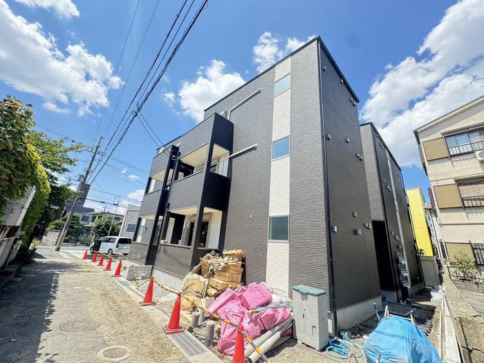 ジーメゾン寝屋川市秦町アリビオ