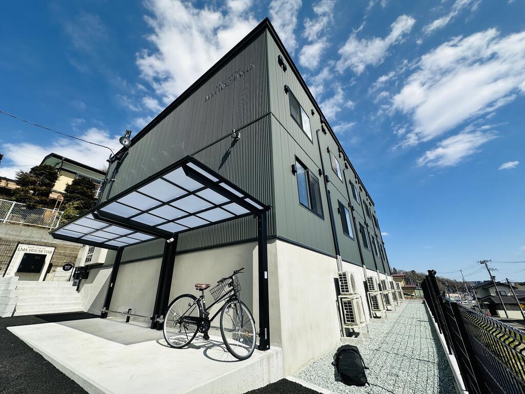 LMA HOUSE ONE