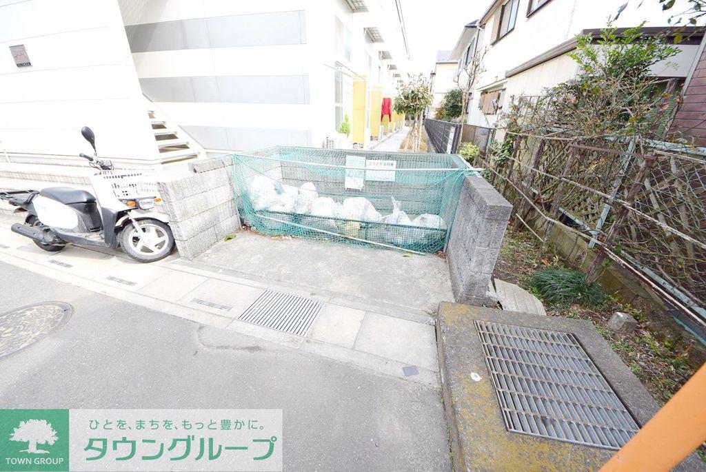 レオパレスヴィラ南平台