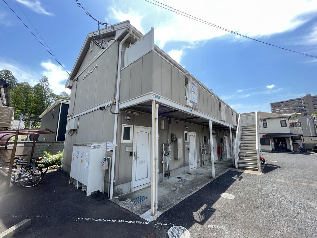クレストコート