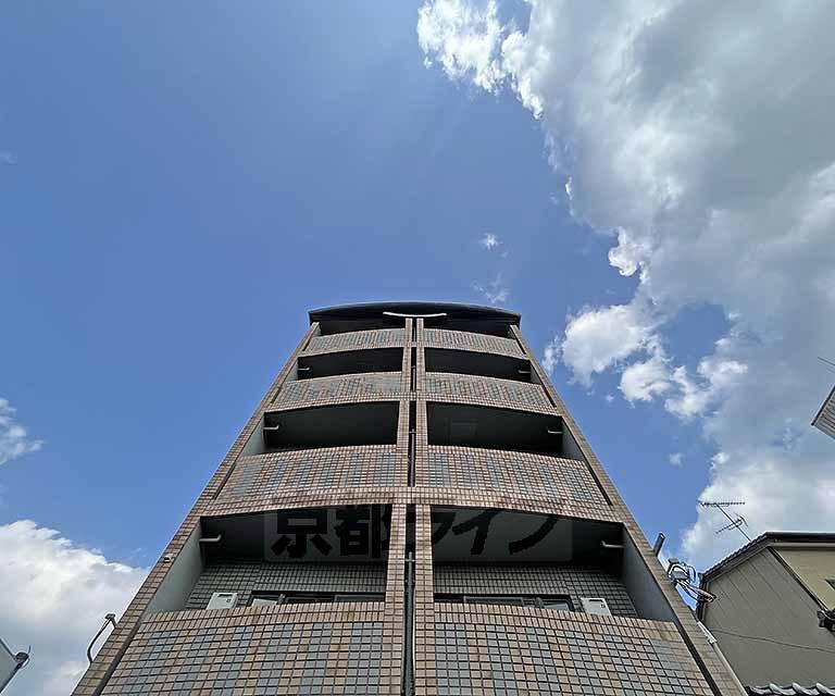 メゾンF