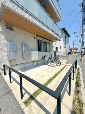 D-ROOM東公園