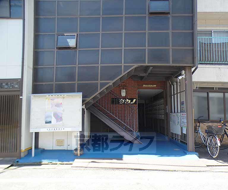 ロイヤルコーポタカノ