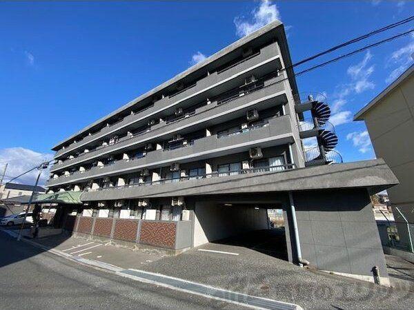イーズ南春日丘