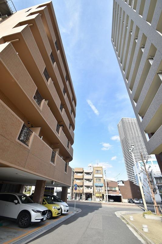再来しごくビル