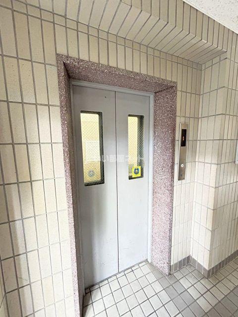 コート新大宮