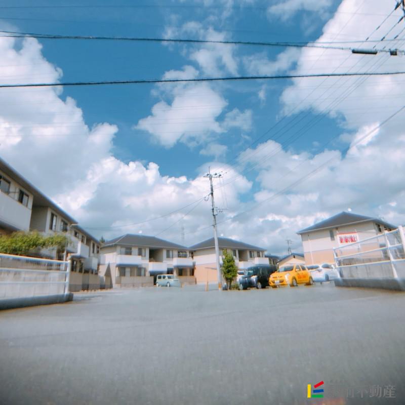 STRAWBERRY FIELDS叶夢