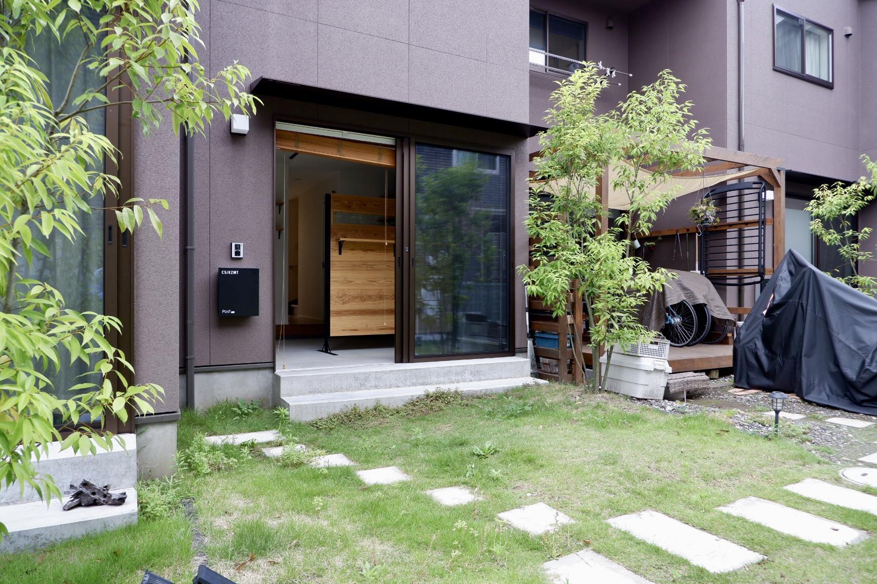 奥ふたこビレッジ 長屋C棟(2LDK/1階)
