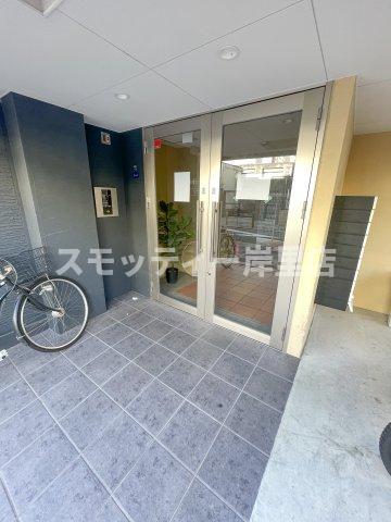 ナニワIII番館