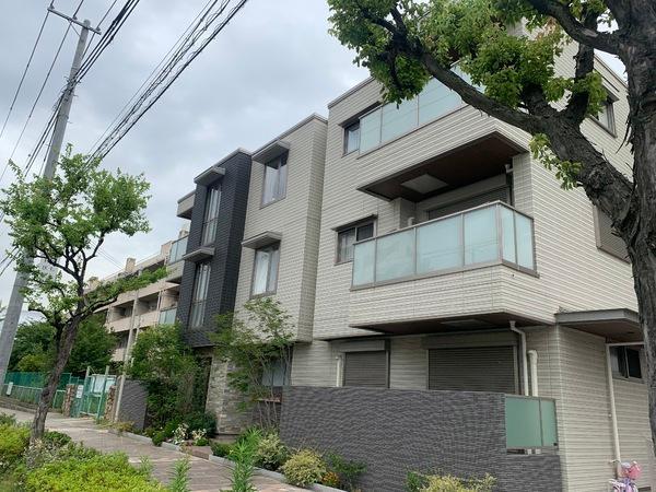 シャンヴィラージュ甲南山手駅前