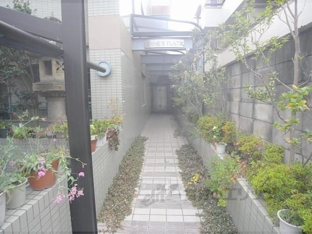 シャインズフラッツ