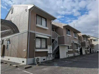 アザリアハイタウンC棟(2DK/1階)の外観写真