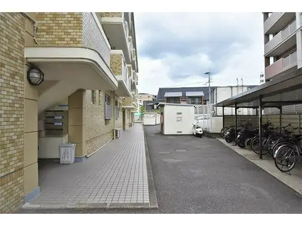 アーバンハイツ渡辺(2LDK/4階)の外観写真