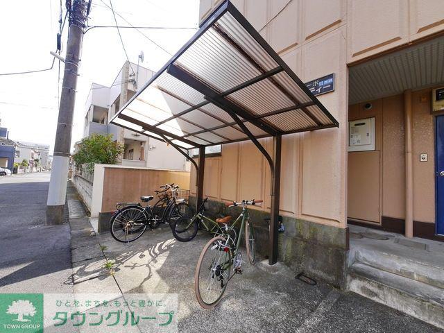 コーポエスティ