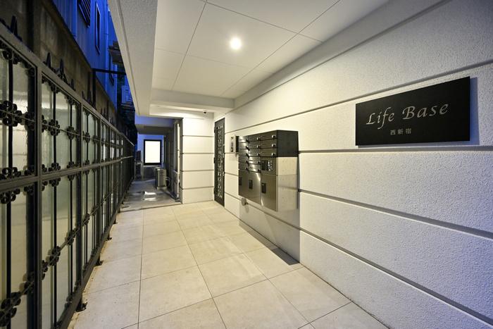 LIFE BASE西新宿