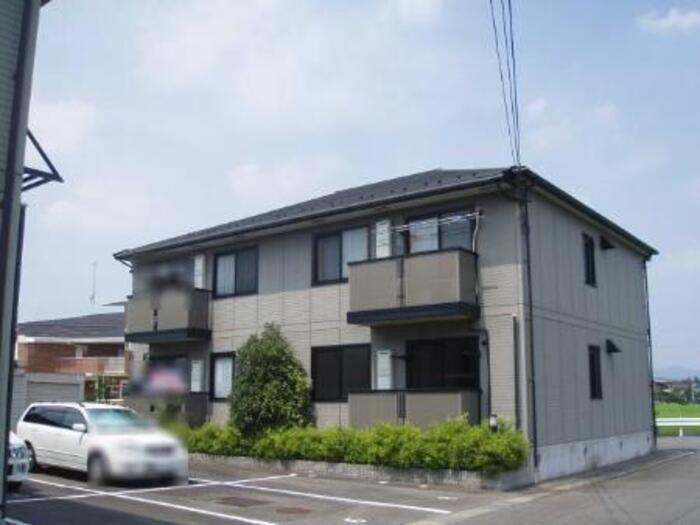 パストラル八幡 B