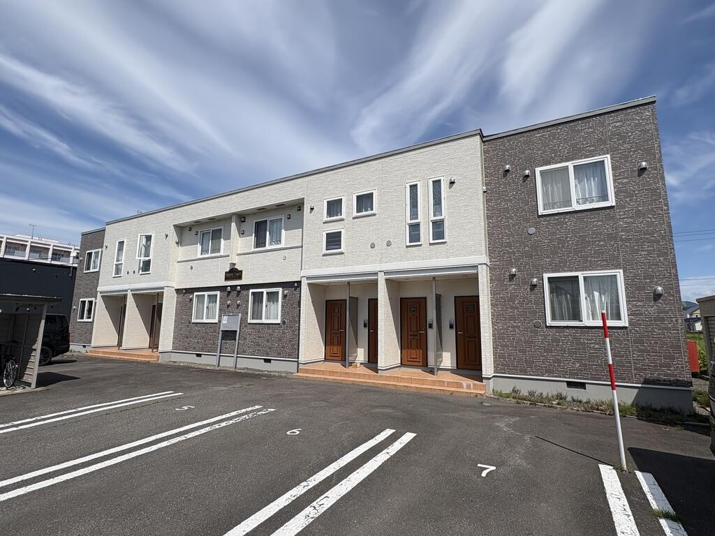 滝川市東町3丁目2LDKアパート(3LDK/1階)