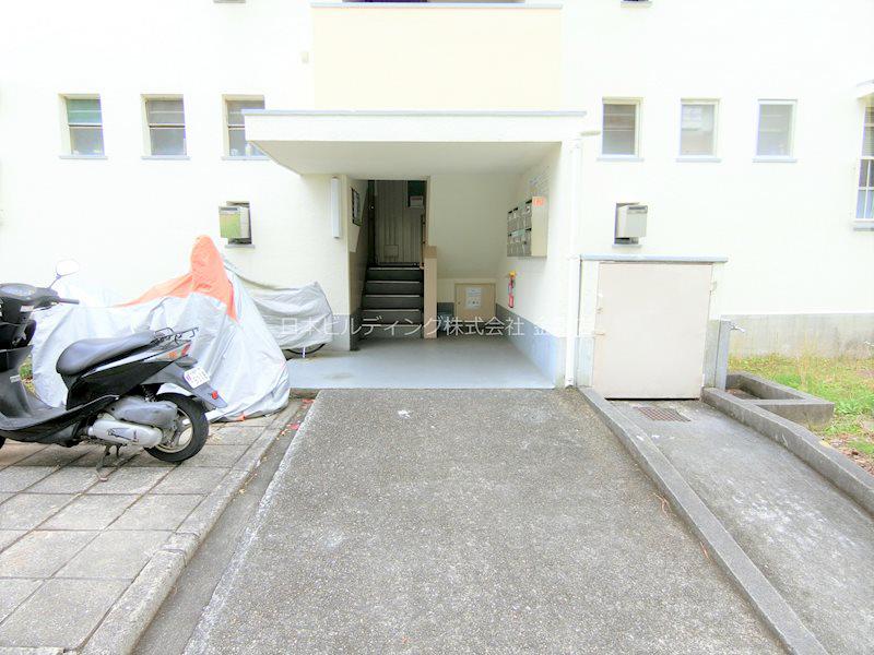 公団狭山28棟